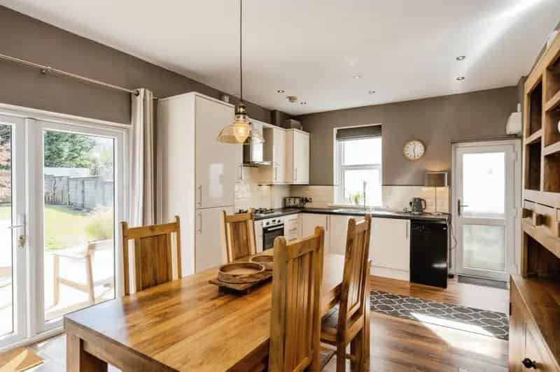 3 Bedroom Semi Detached House Neath