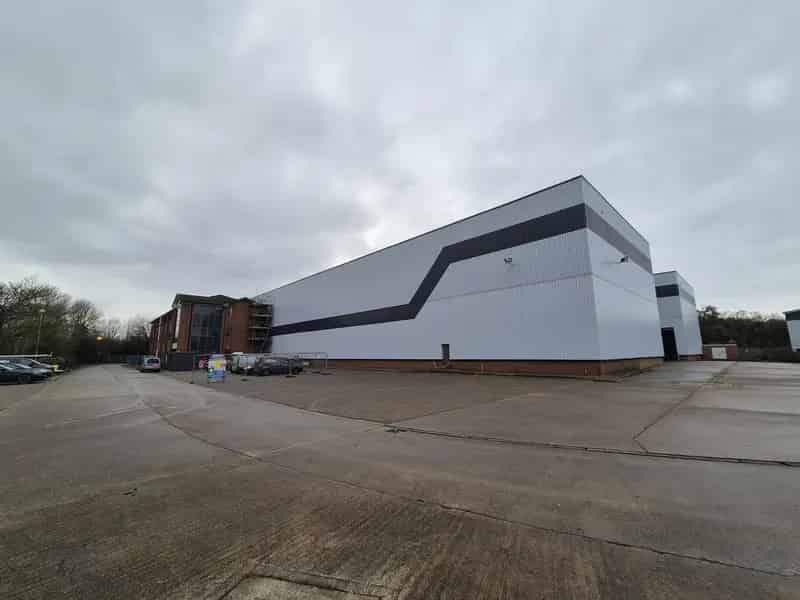 High Bay Warehouse Factory Unit 84367 sq ft Rugby