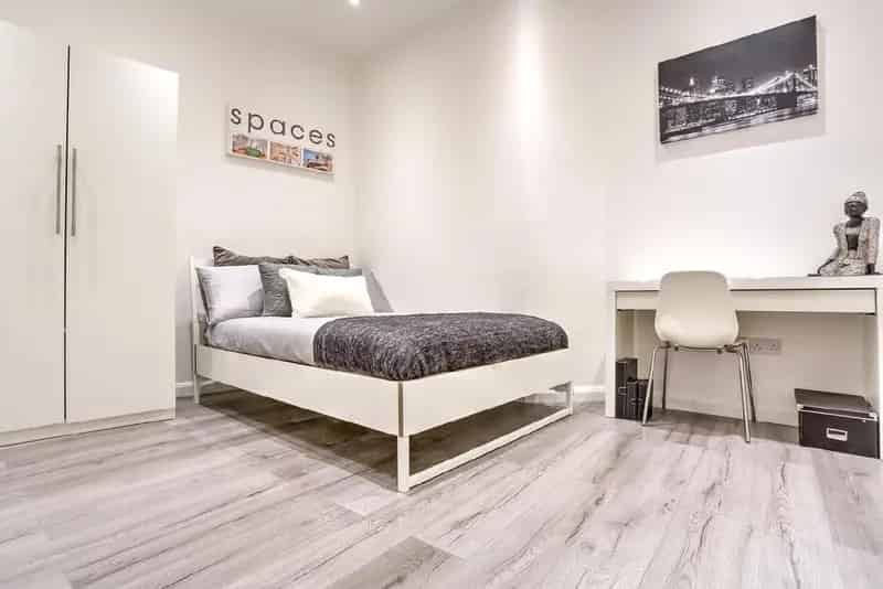 Two Bedroom Flat near Kennington and Elephant Castle