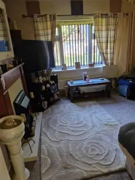 One Bedroom Bungalow near Amenities