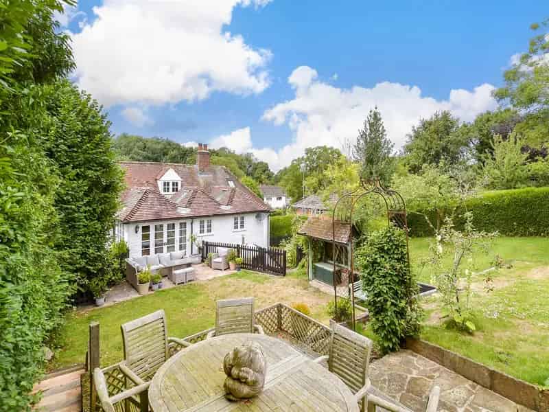 5 Bedroom Semi-Detached House for Sale