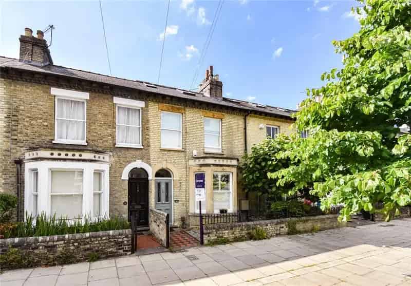 4 Bedroom Terraced House to Rent