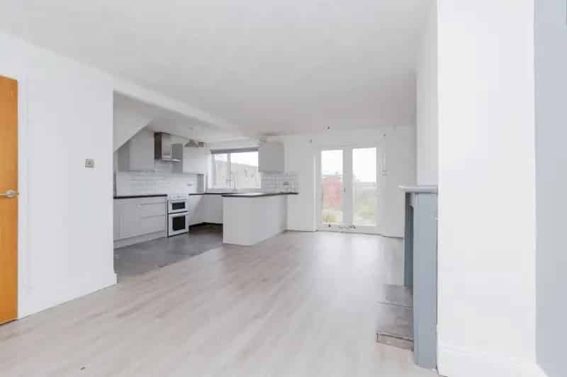 Three Bedroom House for Sale - Ideal First Time Buyer or Investment