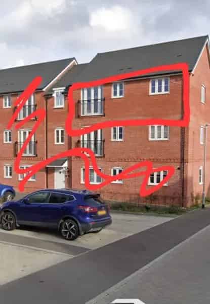 New 2nd Floor Flat near Lidl and Morrisons