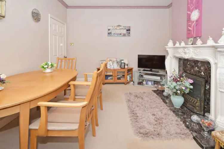 4 Bedroom House For Sale Near Public Transport