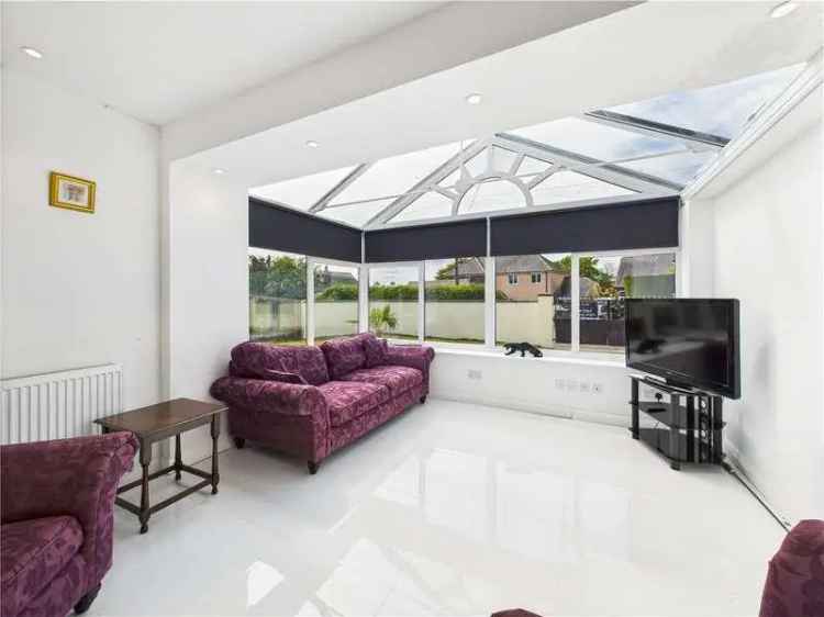 3 Bed House for Sale Family Home Modern Kitchen Large Garden