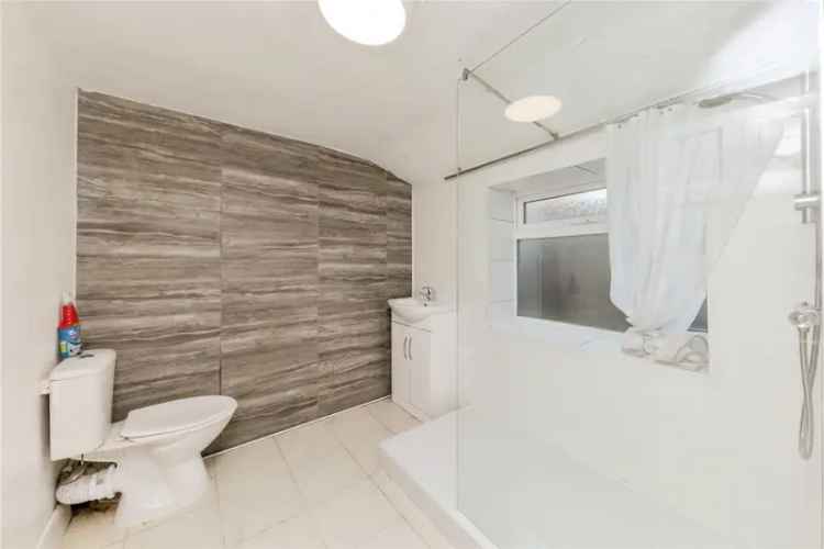 3-Bedroom Terraced House Winsford - Great Potential