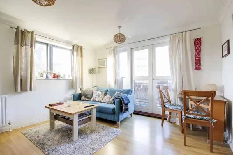 1 Bedroom Apartment House to Rent