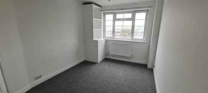 1 room flat of 71 m² in London