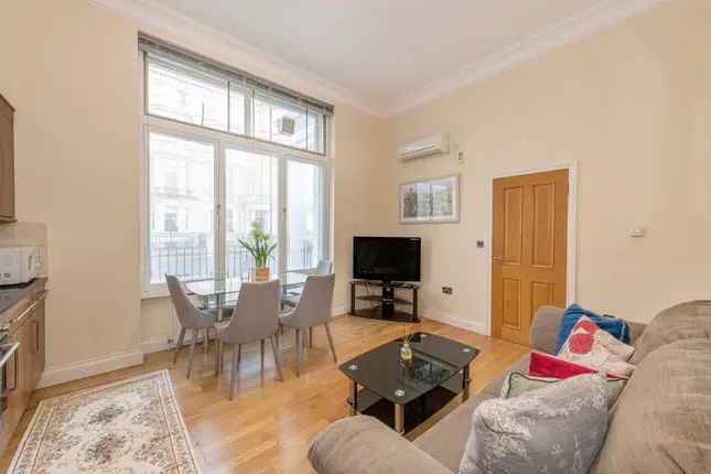 Flat to rent in Cromwell Road, London SW7