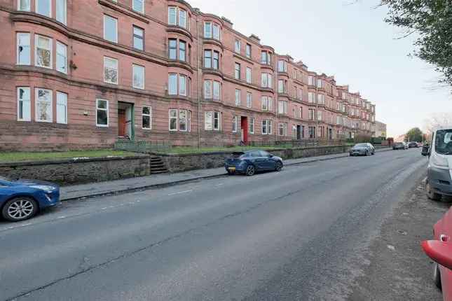 2 Bedroom Flat for Sale in Tollcross Glasgow