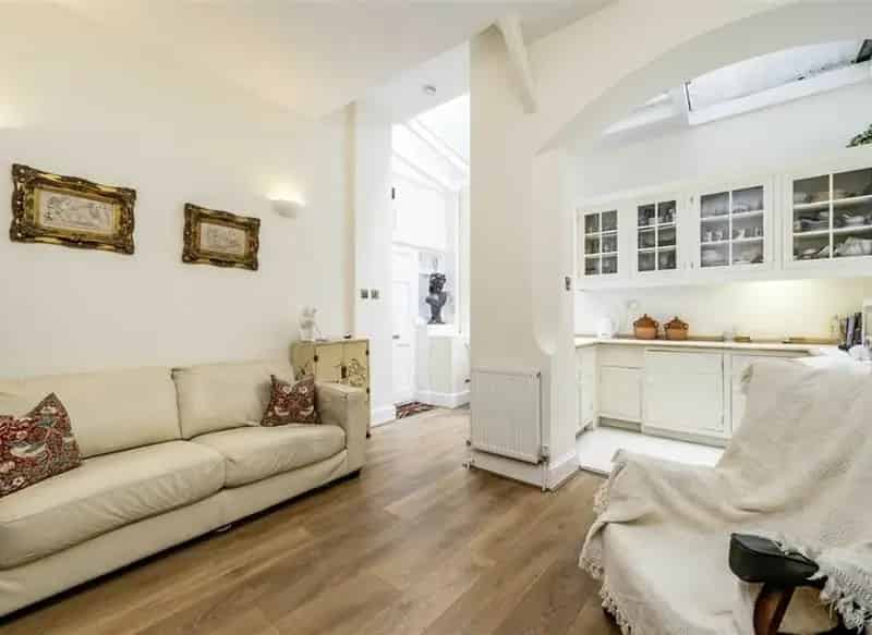 Spacious One Bedroom Flat Near Gloucester Road Earl's Court