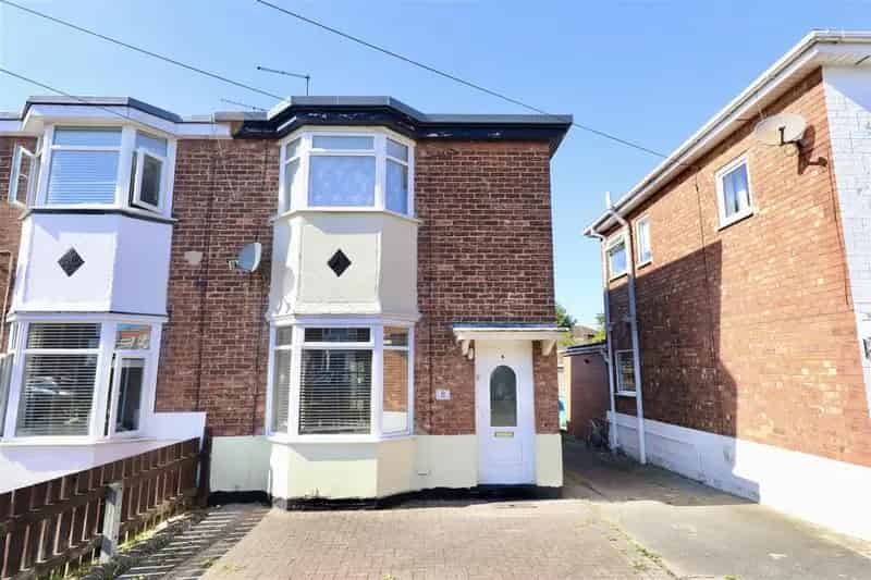 3 Bedroom Semi-Detached House for Sale