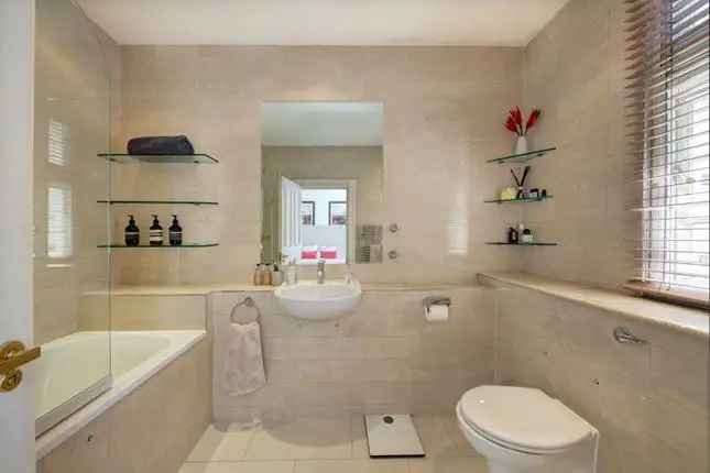 Flat for sale in Knightsbridge, London SW1X