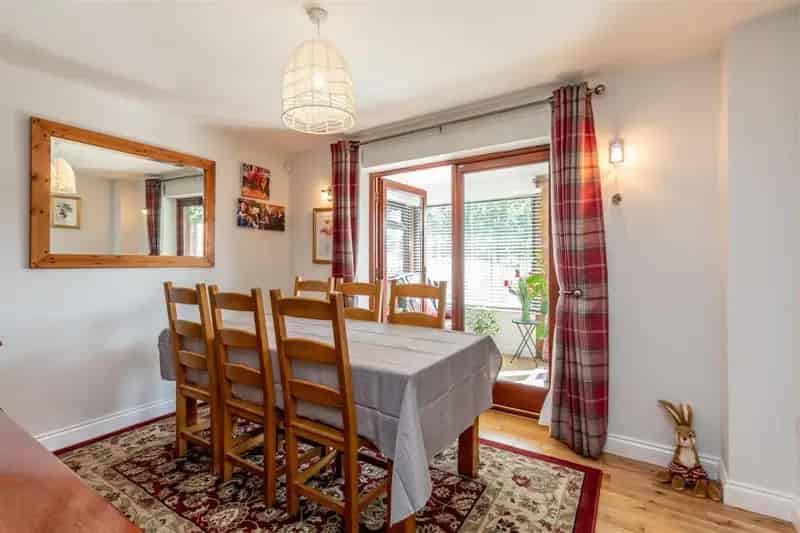5 Bedroom Detached House For Sale Modern Family Home