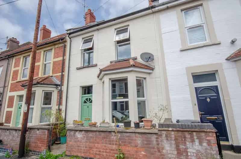 2 Bedroom Terraced House for Sale in Easton