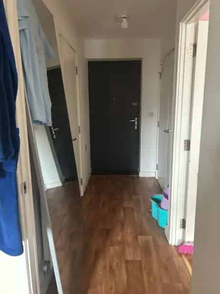 Spacious 1-Bed Flat Newly Built Balcony Secure Building Great Location