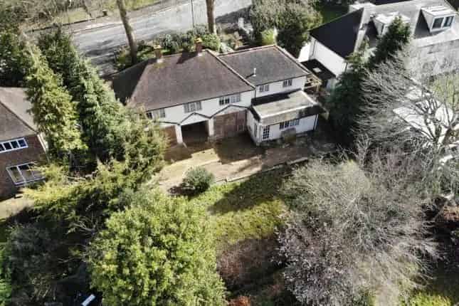 Family Home for Sale in Dulwich Redevelopment Project