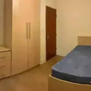 3 Bed Furnished House Manchester - Student Accommodation