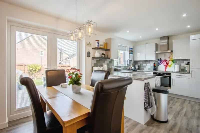 Four Bedroom Detached House in Chambers Close