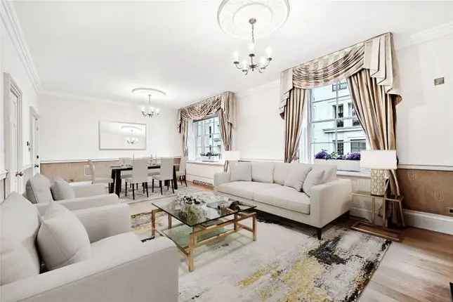 Luxury 2-Bed Flat St James's London SW1Y