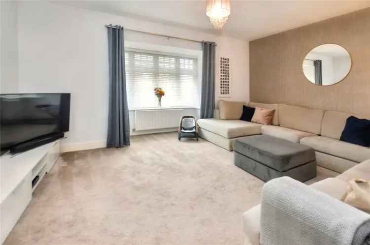 House For Sale in Wakefield, England