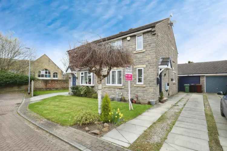 3 Bed Semi Detached House Pudsey Modern Kitchen Private Garden
