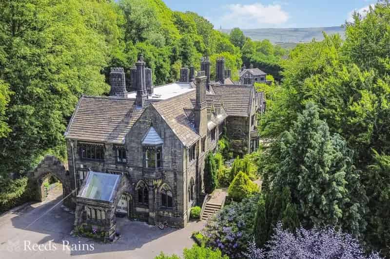 4 Bedroom House for Sale Todmorden OL14
