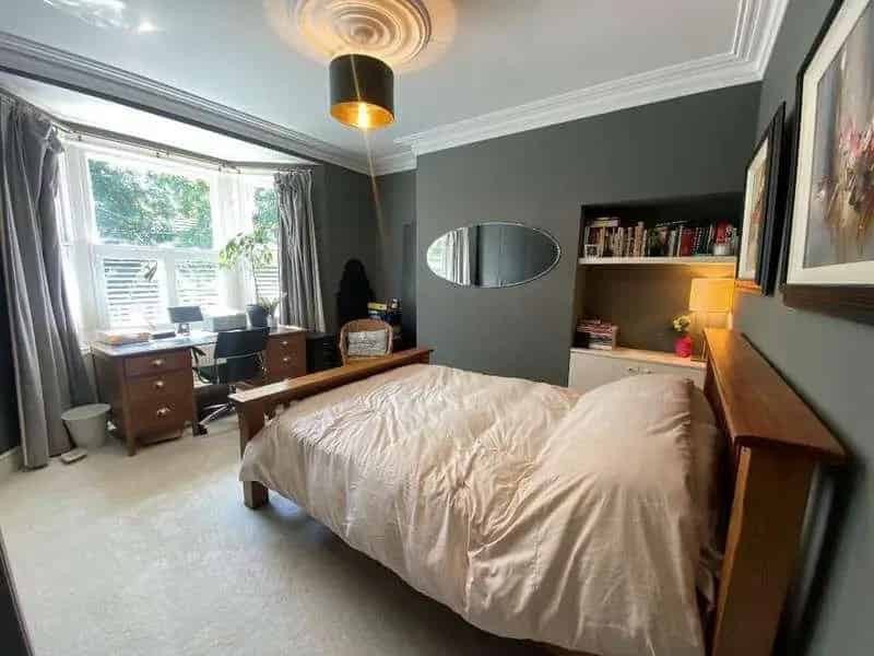 4 Bed House For Sale Tastefully Renovated Family Home