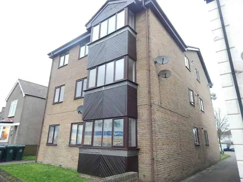 2-Bedroom Apartment Dartford Available April 28th 2025