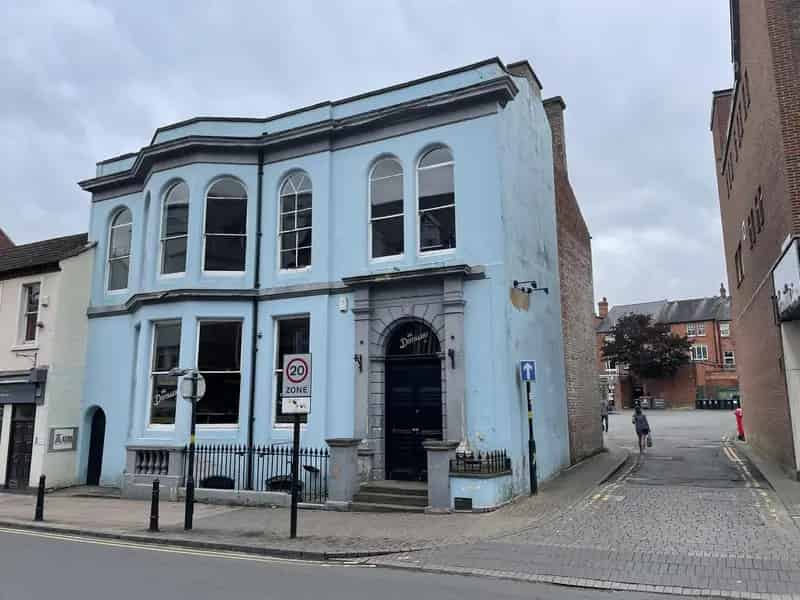 Grade II Listed Retail Licensed Premises Rugby Town Centre