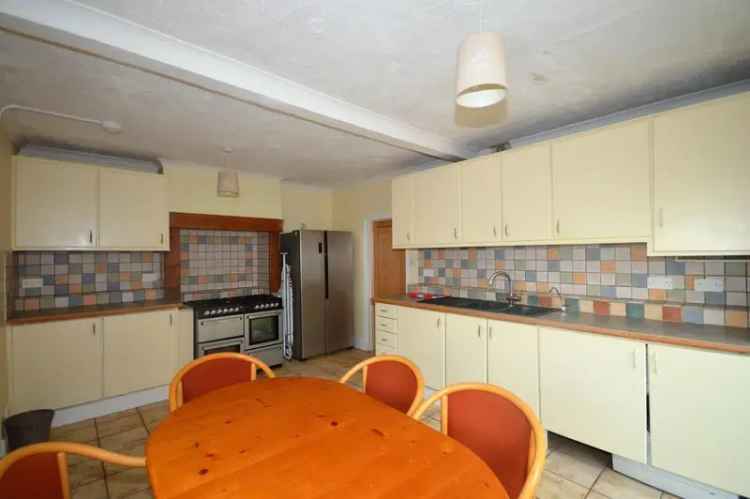 5 Bedroom Detached House for Students - Fully Furnished