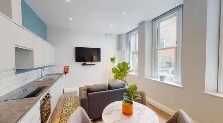 4 Bedroom Flat to Rent for Students and Young Graduates