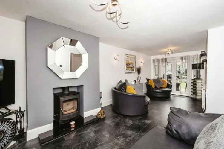 2 Bed Link Detached House with Converted Garage - St Helens