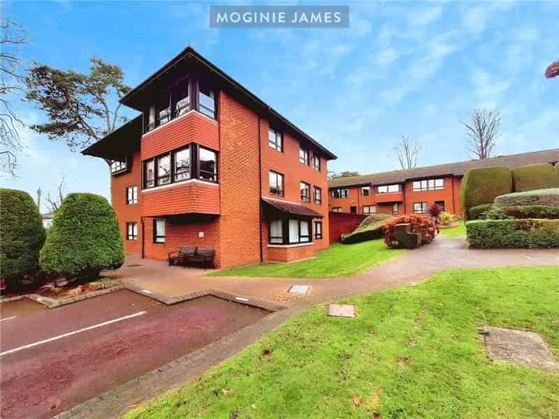 1 Bedroom Apartment for Sale
