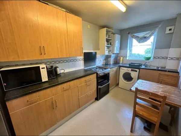 Flat For Rent in Maidstone, England