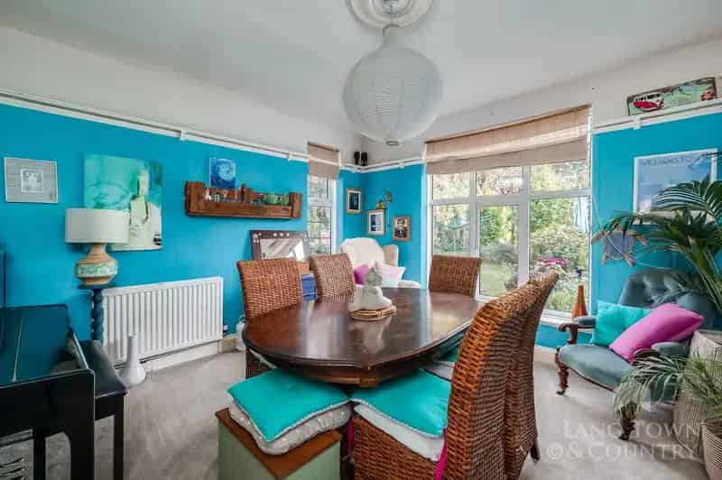 4 Bed Semi-Detached House for Sale in Stoke