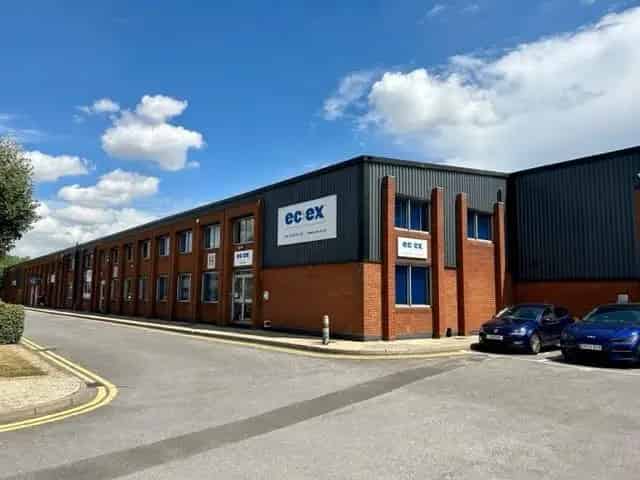 Modern Warehouse Unit with Offices and Ample Parking near M4