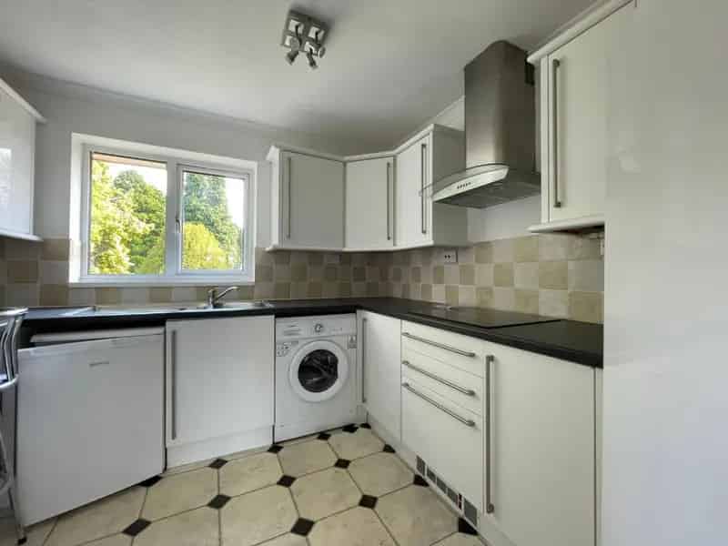 1 Bedroom Flat To Let Dursley