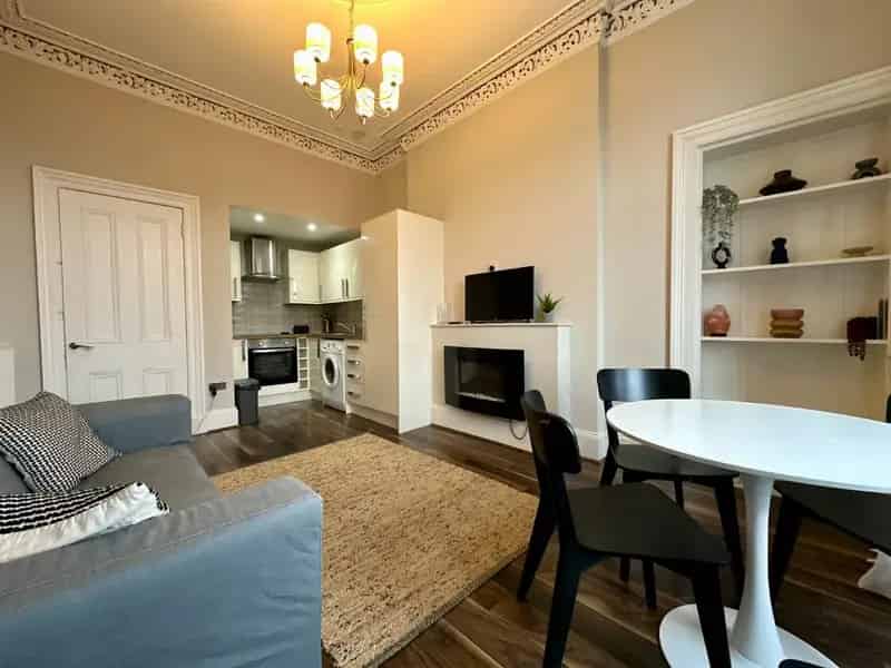 2 Bedroom Flat to Rent in Glasgow City Centre