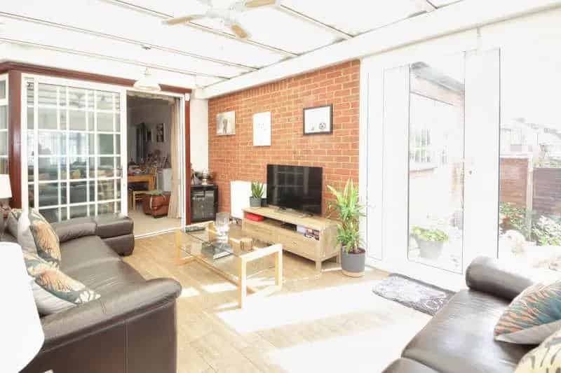 4 Bed House for Sale Near Oakwood Tube