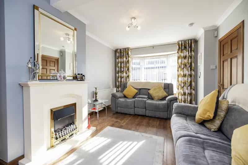 2 Bed End Terrace House for Sale - Large Corner Plot Off Street Parking