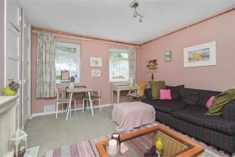 1 Bed Flat - Ground Floor with 1 Reception Room