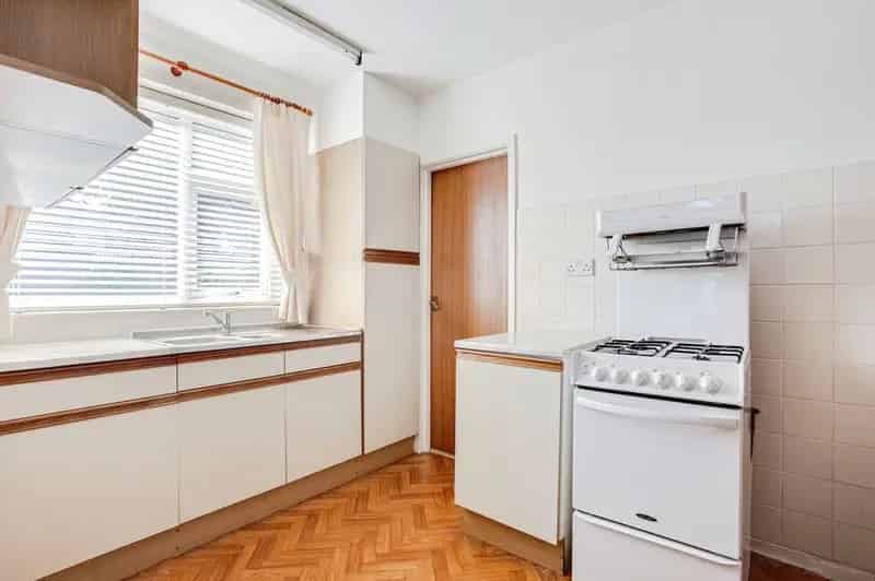 2 Bedroom Semi Detached House For Sale Leeds West Yorkshire