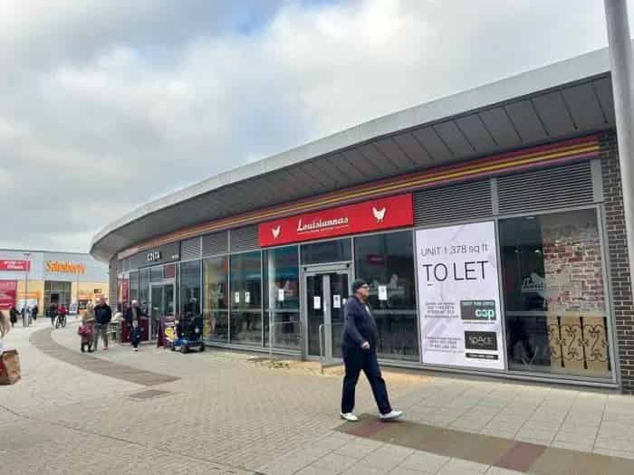 Open Air Shopping Centre Unit for F&B Operators