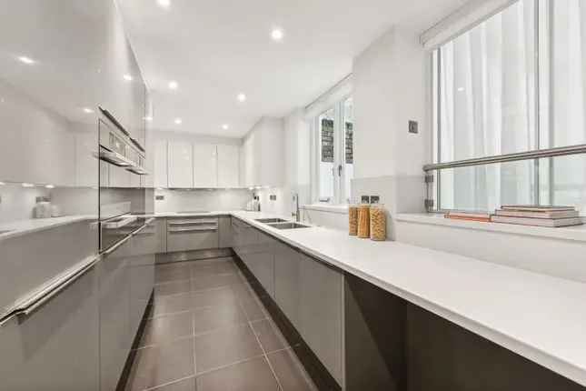 Terraced house to rent in Oakley Street, Chelsea SW3