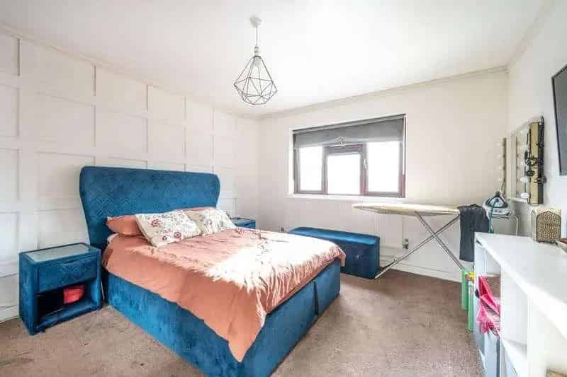 4 Bed House for Sale Near Wanstead Flats