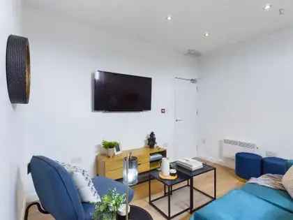 8 Double Bedroom Student House Manchester All Bills Included No Deposit