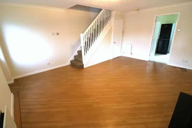 3 Bedroom Semi Detached House for Sale Stanney Oaks Ellesmere Port