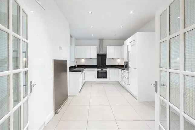 5 Bedroom Apartment for Sale in Iverna Court Kensington W8